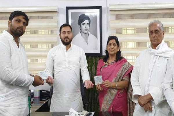 बिहार : बाहुबली आनंद मोहन की पत्नी लवली आनंद ने थामा राजद का हाथ